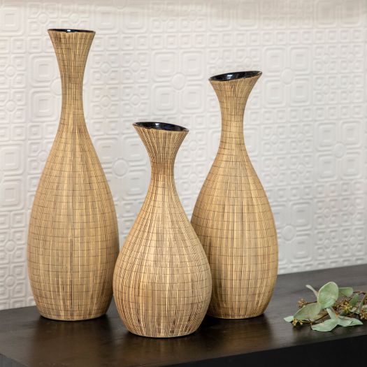 13" TEXTURED VASE, CREAM