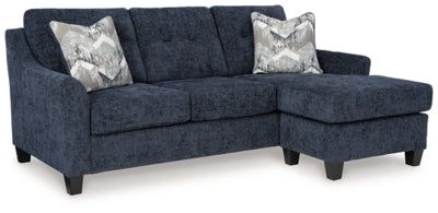 Keenelynn Sofa Chaise