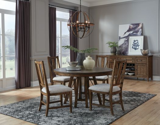 Round dining table w 4 chairs