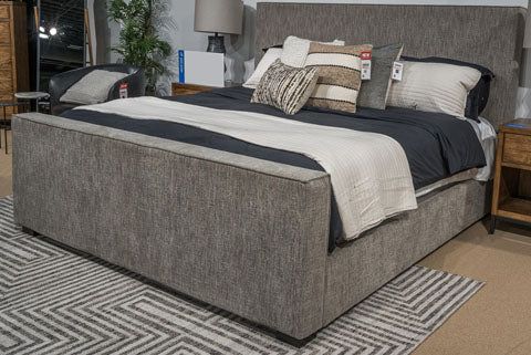 Steenlage King Upholstered Bed