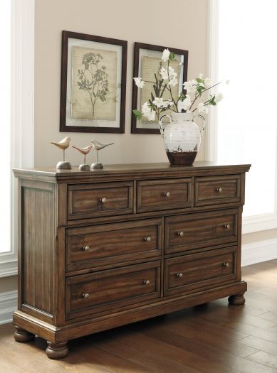 Flynnter 7 Drawer Dresser