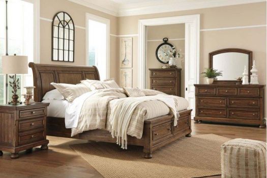 Flynnter Bedroom Set