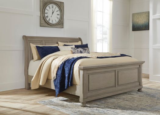 Lettner Queen Panel Bed