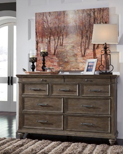 Johnelle 7 Drawer Dresser