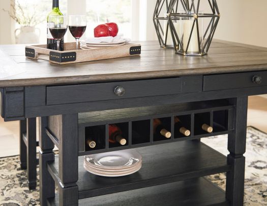 Tyler Creek Counter Height Dining Table