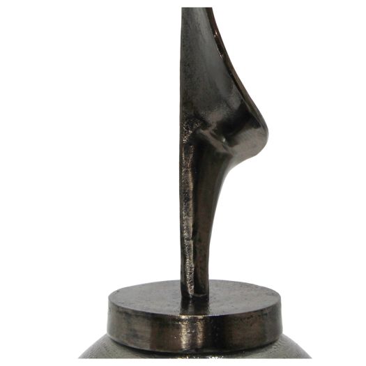 Escara/Feist Urn With Topper