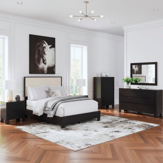 Kasteiner Full Upholstered Bedroom