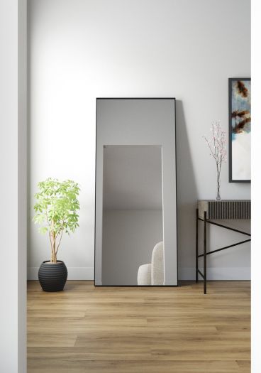 Novaria Mirror Black