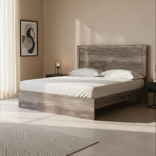 Ralinksi King Panel Bed