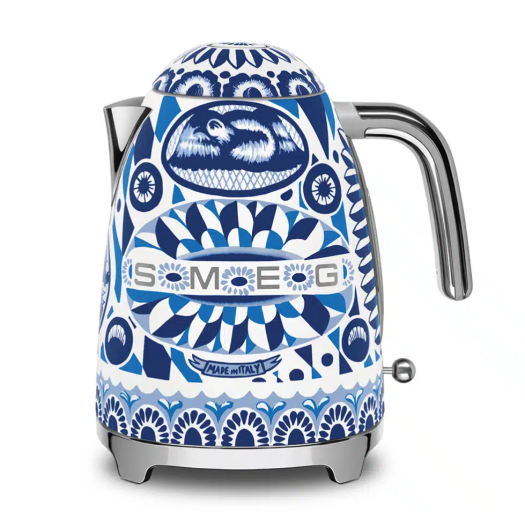 Smeg Dolce & Gabbana Kettle 1.7 Ltr, 50's Retro Style-Decorated blue